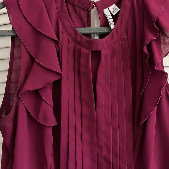 Burgundy color blouse - Picture 3 of 5